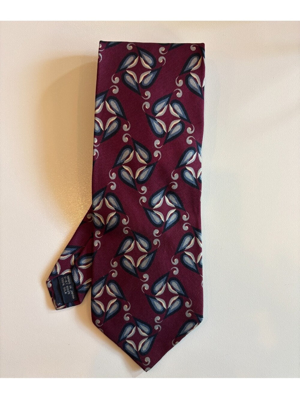 Jhane Barnes Men's Silk Necktie Burgundy Red Blue Leaf Swirl Geometric Japan
